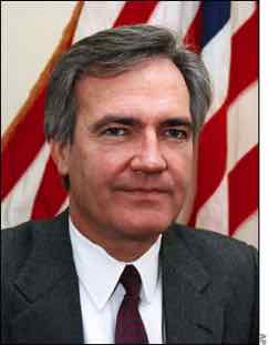 Vince Foster friend of Hillary Clinton